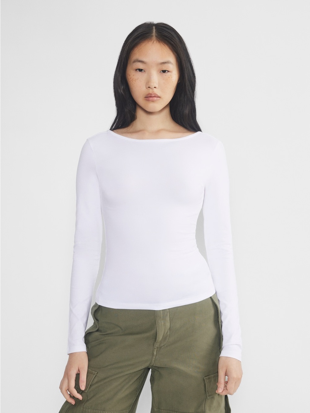 Aritzia TNA Chill Times Longsleeve Top size Large - White